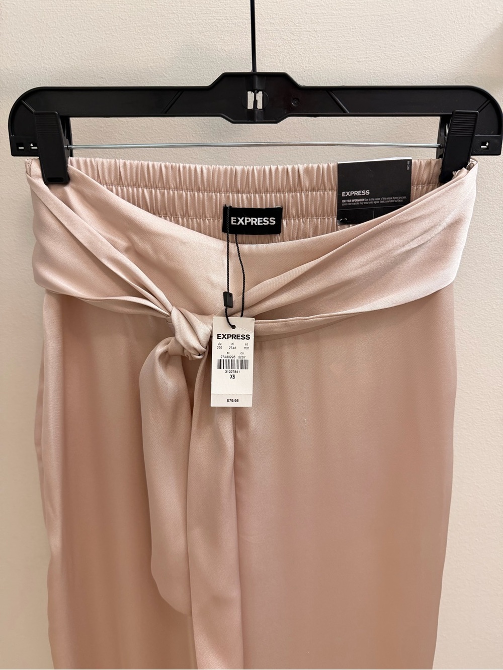 NWT Express High Waisted Satin Tie Waist Wide Leg Pants Size XS - Picture 9 of 10